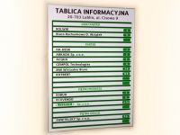 Biurowa tablica informacyjna w ramie aluniniowej